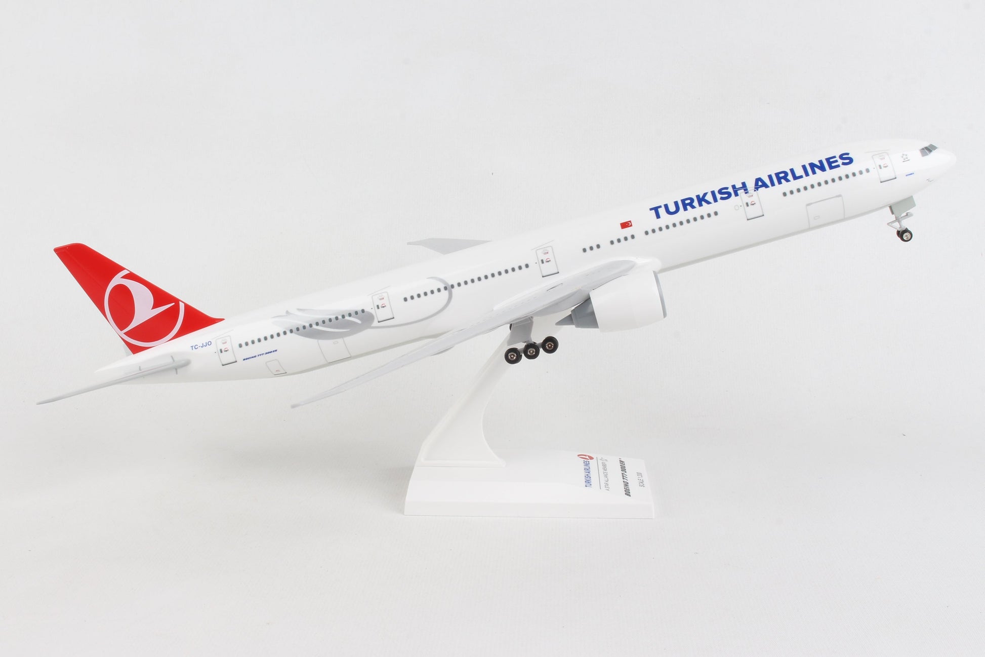SKR740 SKYMARKS TURKISH 777-300ER 1/200 W/GEAR