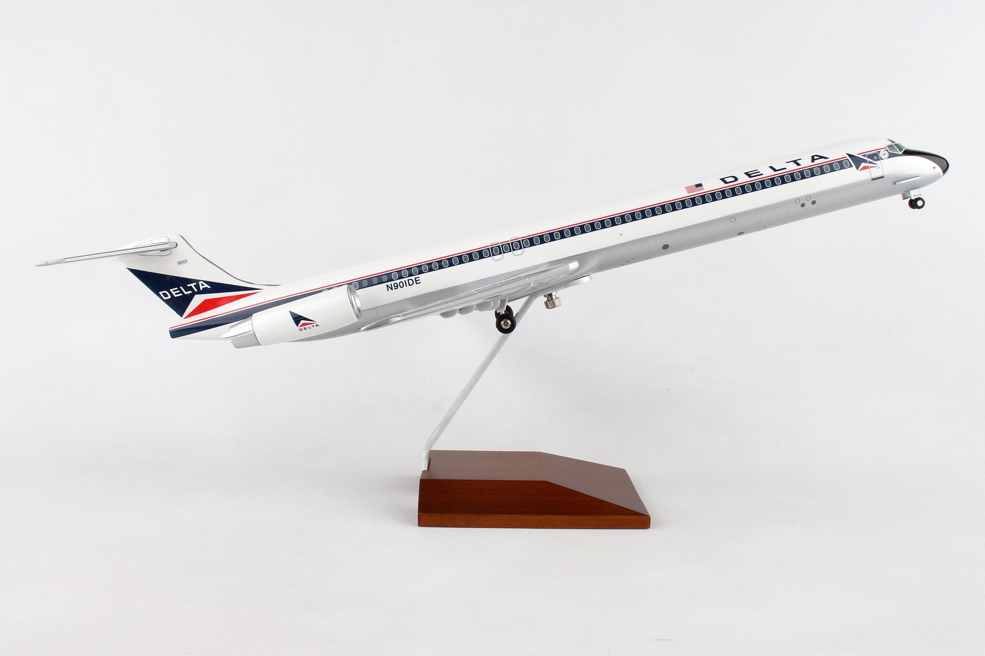 SKR8602  SKYMARKS DELTA MD-80 1/100 WIDGET LIVERY W/WOOD STAND & GEAR