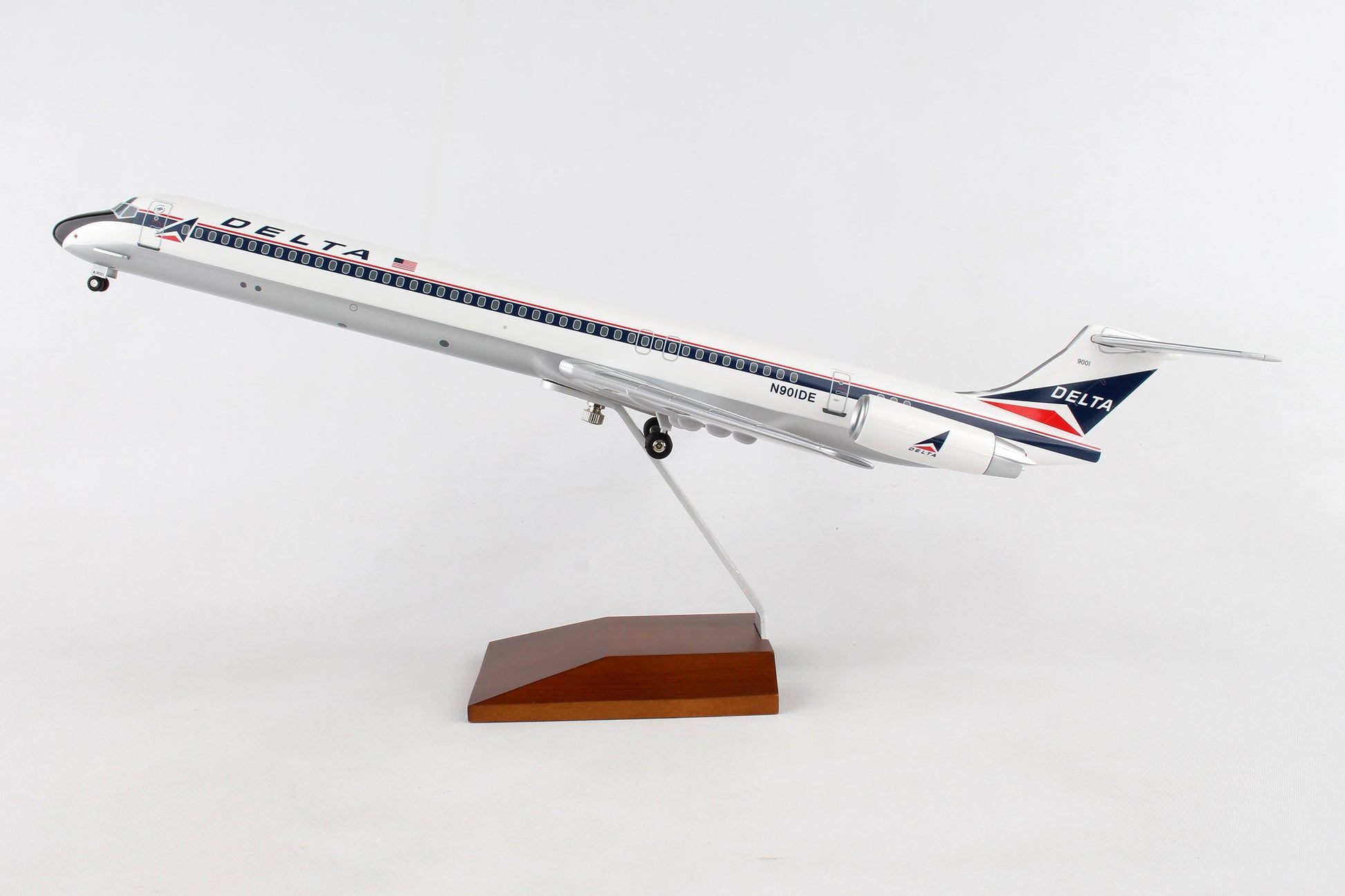 SKR8602  SKYMARKS DELTA MD-80 1/100 WIDGET LIVERY W/WOOD STAND & GEAR